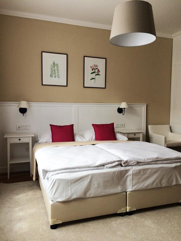 Erhardt Superior Rooms Sopron Exterior foto