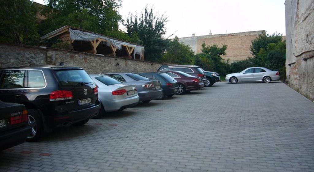 Erhardt Superior Rooms Sopron Exterior foto